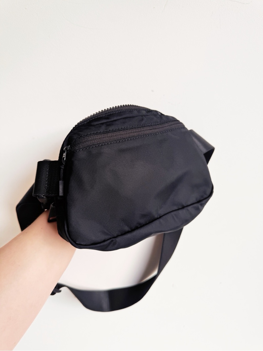 Lululemon Everywhere Belt Bag 1L Black Recycled Nylon Crossbody Fanny Pack - Picture 8 of 9